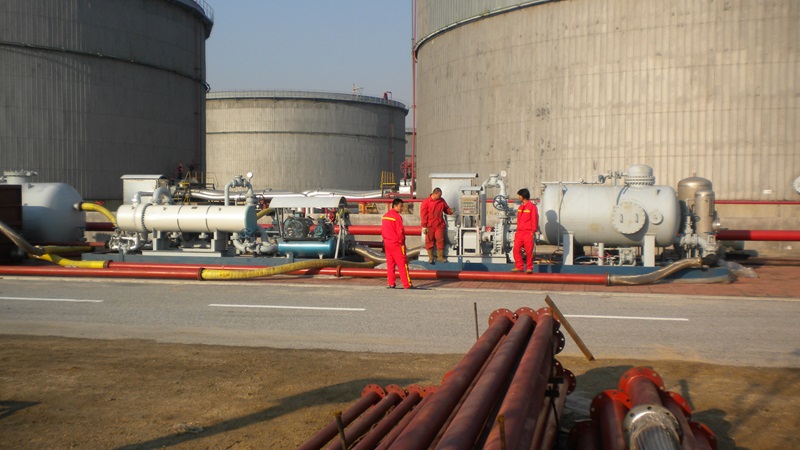 原油储罐机械清洗，crude oil storage tank washing system