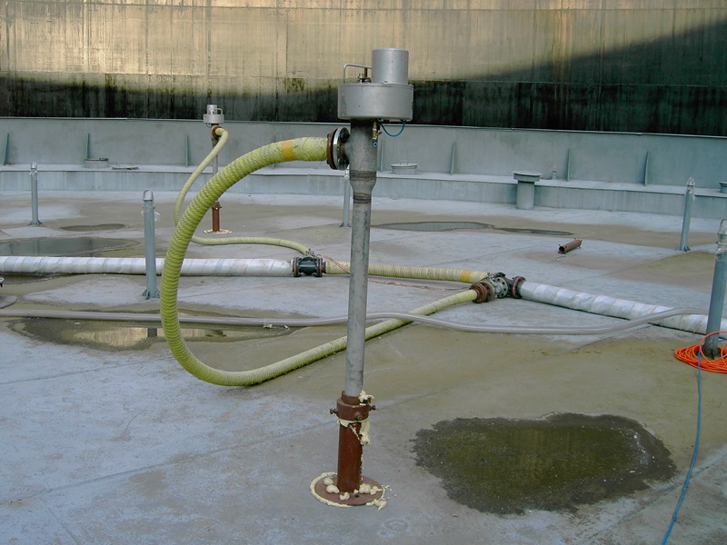 原油储罐机械清洗，crude oil storage tank cleaning system